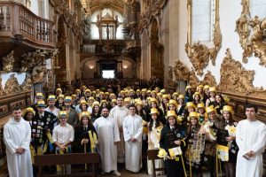 Emoção, Gratidão e Esperança marcam Missa de Finalistas do ISAVE no Mosteiro de Tibães